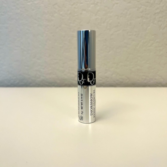 Dior Other - NWOT Dior overcurl mascara - mini